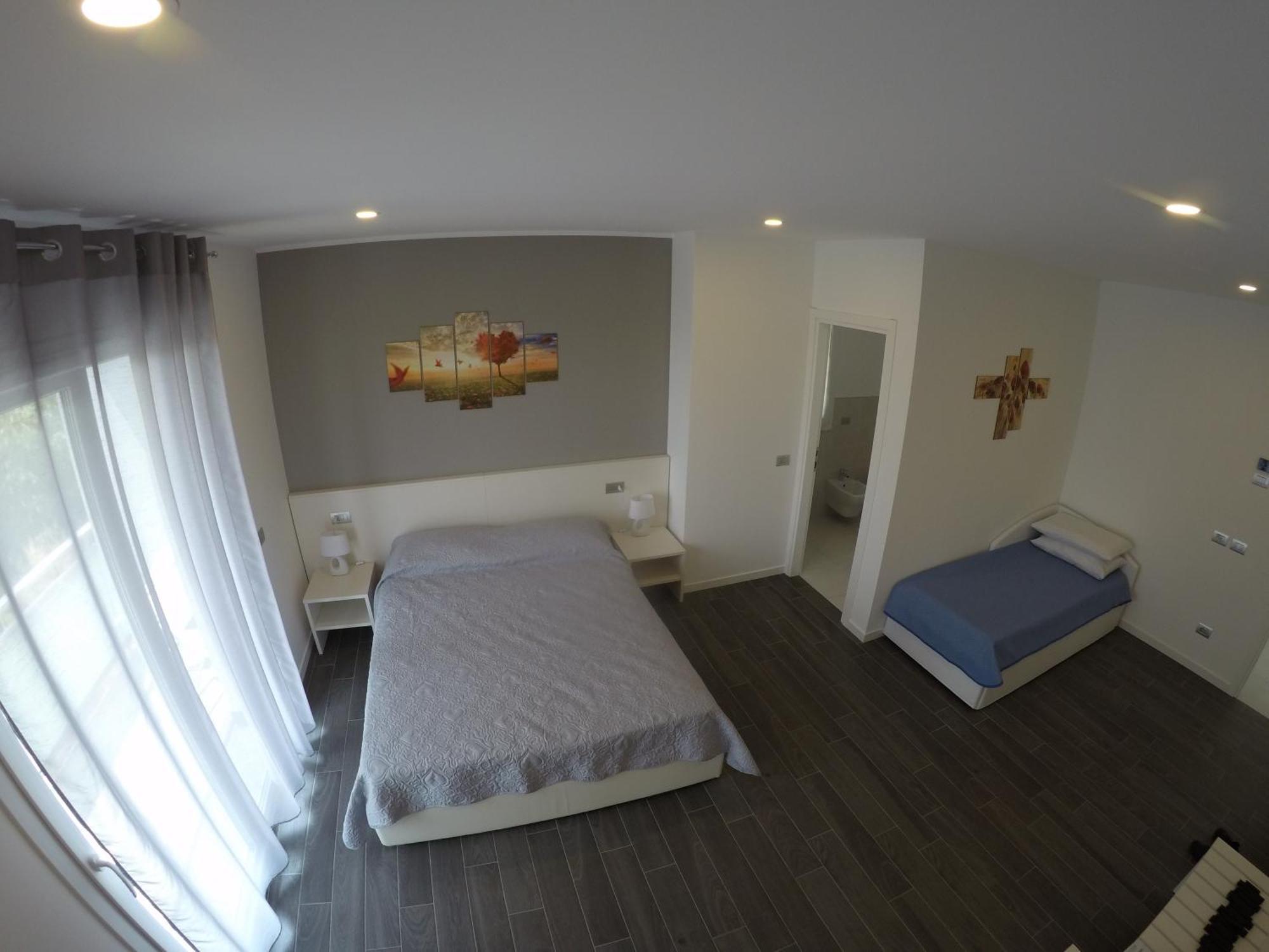 B&B Villa Del Lago Desenzano del Garda Buitenkant foto